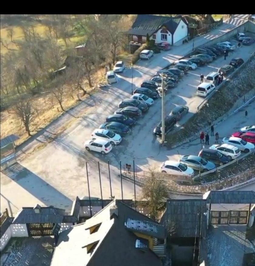 Ferienwohnung Tri Bagrema Km Mokra Gora Exterior foto