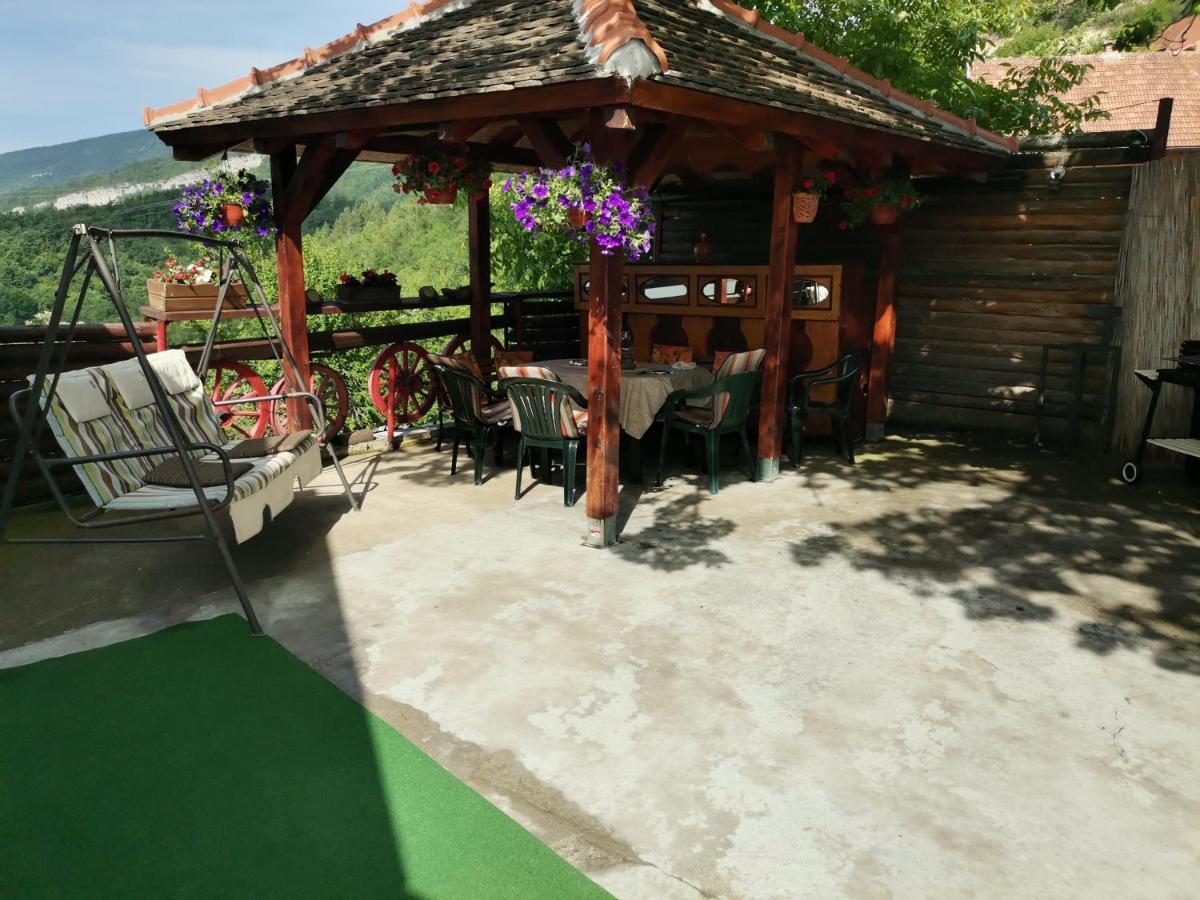 Ferienwohnung Tri Bagrema Km Mokra Gora Exterior foto