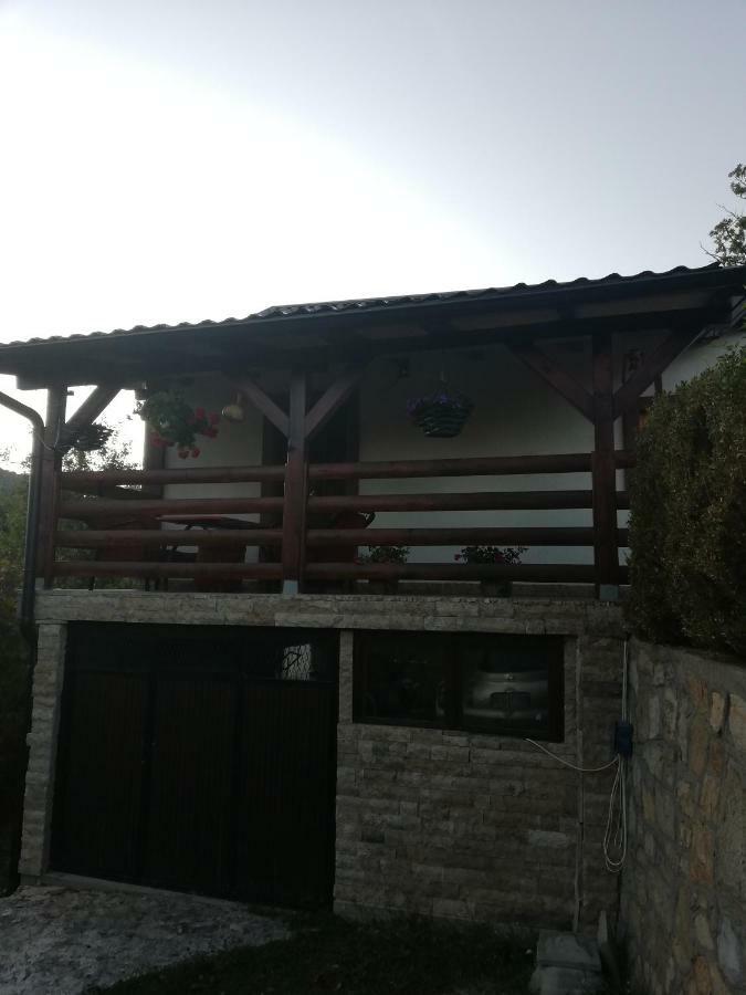 Ferienwohnung Tri Bagrema Km Mokra Gora Exterior foto